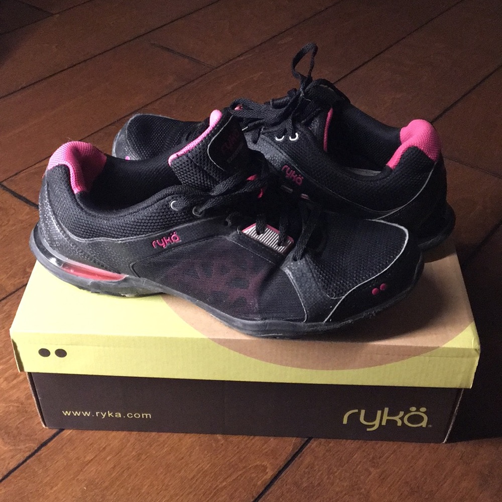 Rykä black and pink sneakers USED size 8.5